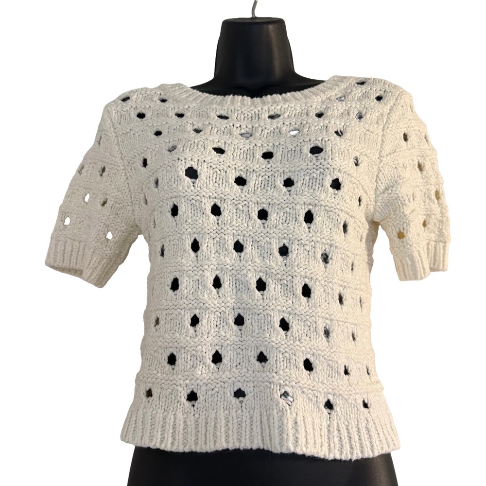 Bebe White Knit Top – Elegant Textured Knit Layering Top